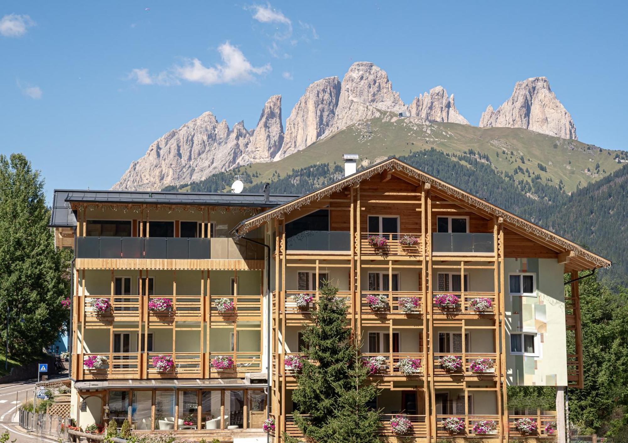 Albergo Garni Edy  Canazei Zewnętrze zdjęcie